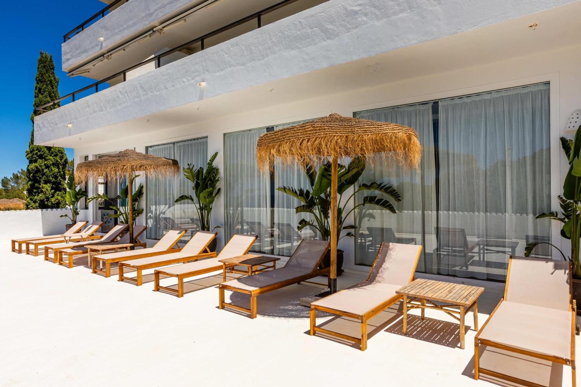 Victoria Sunset Suites Sant Antoni de Portmany Dış mekan fotoğraf